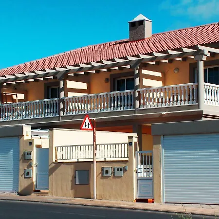 Beautiful In El Medano, Arenas Del Mar Feriehus *